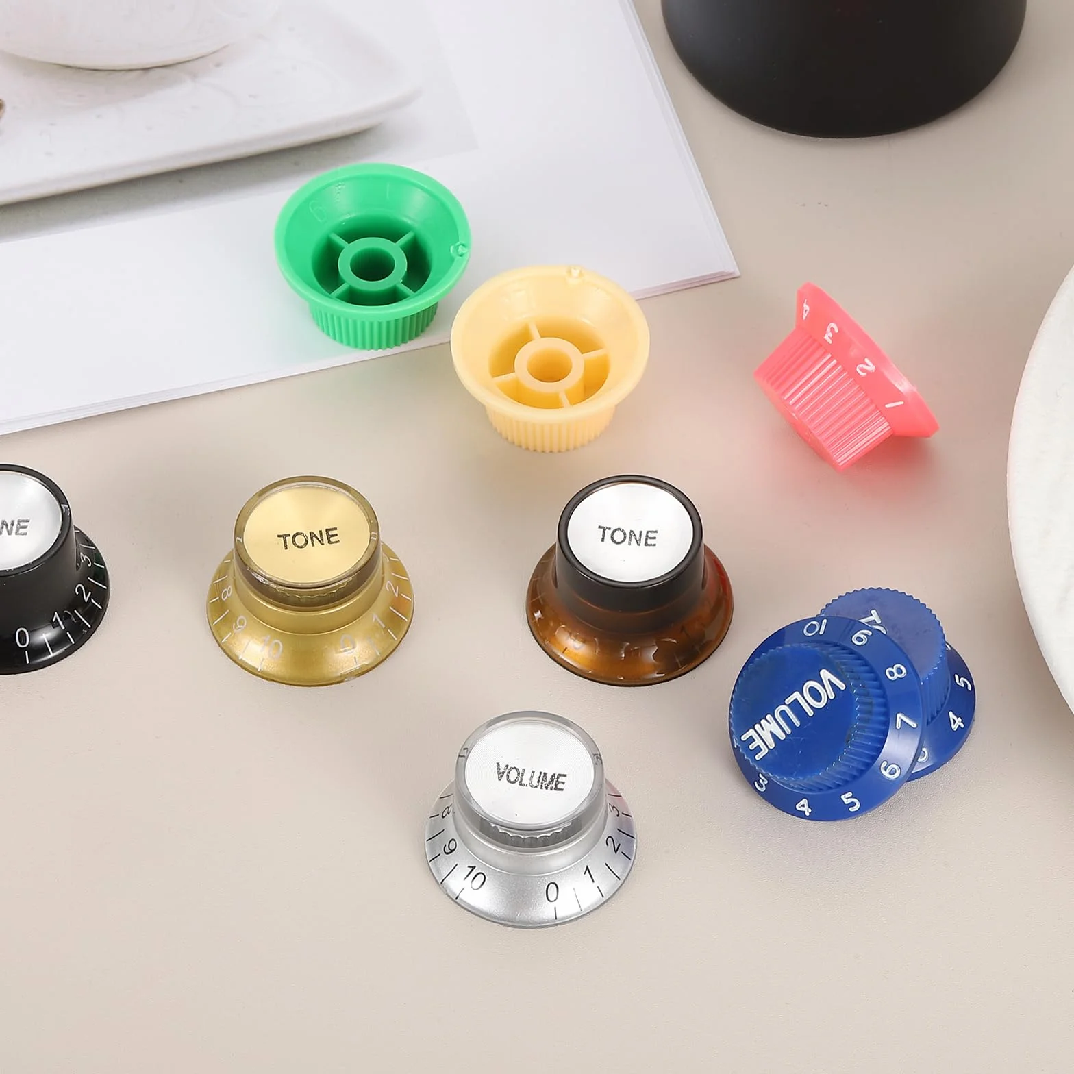 QUARKZMAN 3 sztuki metrycznych Top Hat Bell Knobs 1 Volume 2 Tone Control Guziki zestaw do gitar elektrycznych Bass Split Cholewka potencjometr Miętowy Zielony Czarny